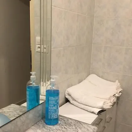 T3 Avec Parking Gratuit Sur Place A Lägenhet